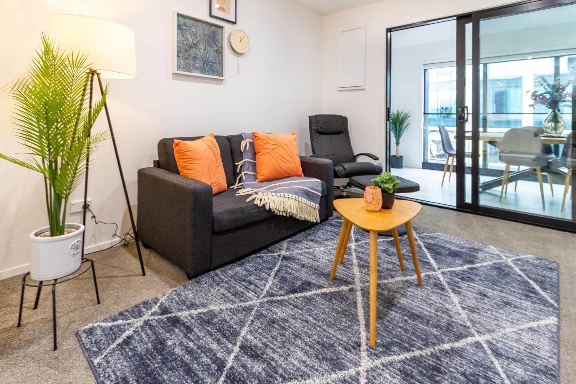 Luxury Living: 2-Bedroom Retreat In Christchurch Exterior photo